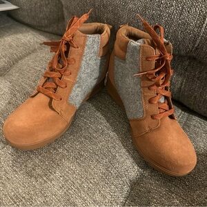 Sorel Evie Women’s Waterproof Boots Suede Brown Size 8.5 New No Box and No Tag